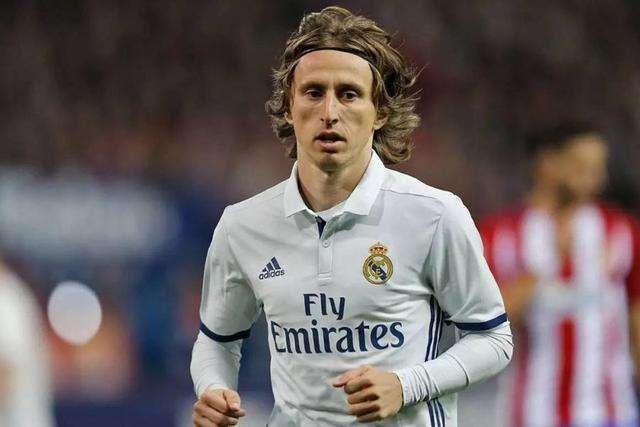 跟队记者：库巴西周六接受检查，巴萨不会让他冒险踢奥萨苏纳