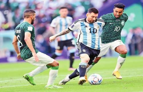 篮球湖人替补球员贡献关键篮板